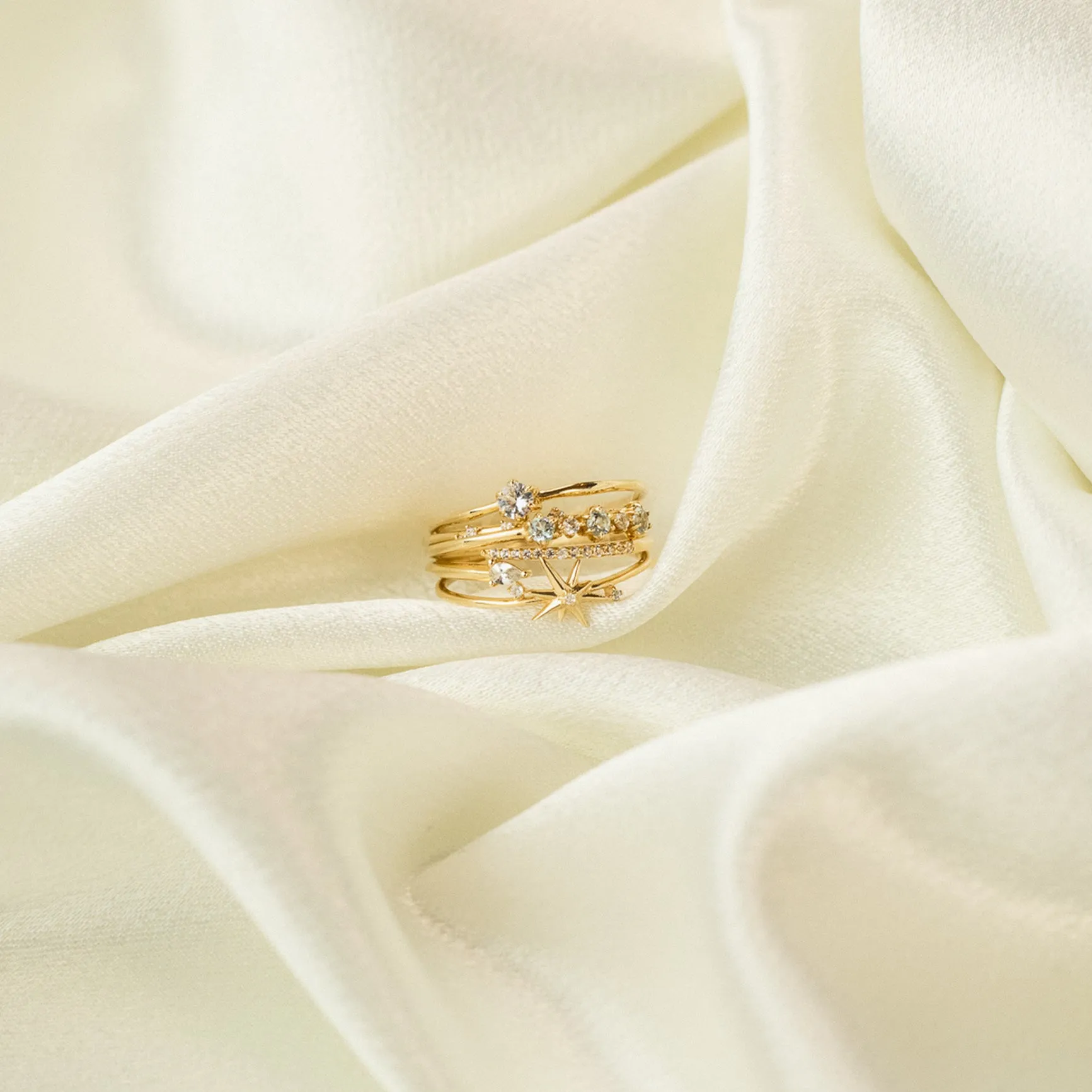 14kt Gold Star Diamond Ring