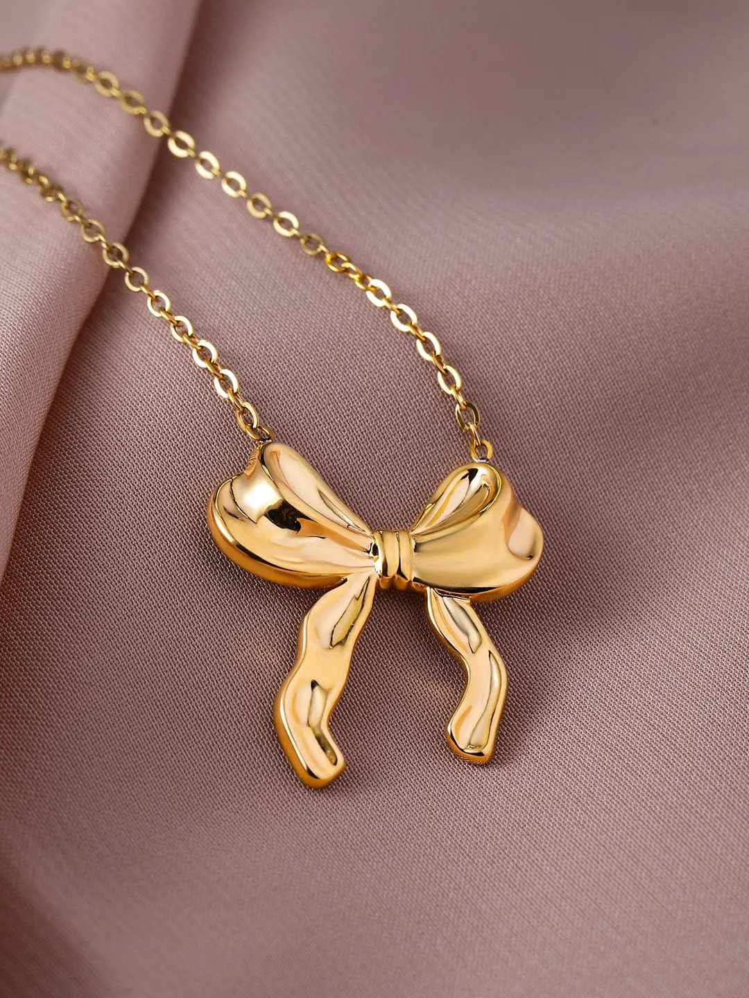 18K Gold Plated Stainless Steel Tarnish-Free Waterproof Bow Pendant Necklace