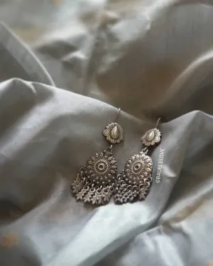 Ekantika Earrings (925)