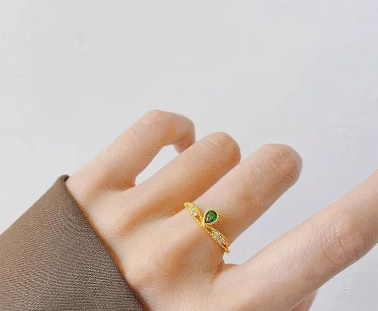 Emerald Pendant Ring, Gold Plated S925 Silver | Vintage Inspired