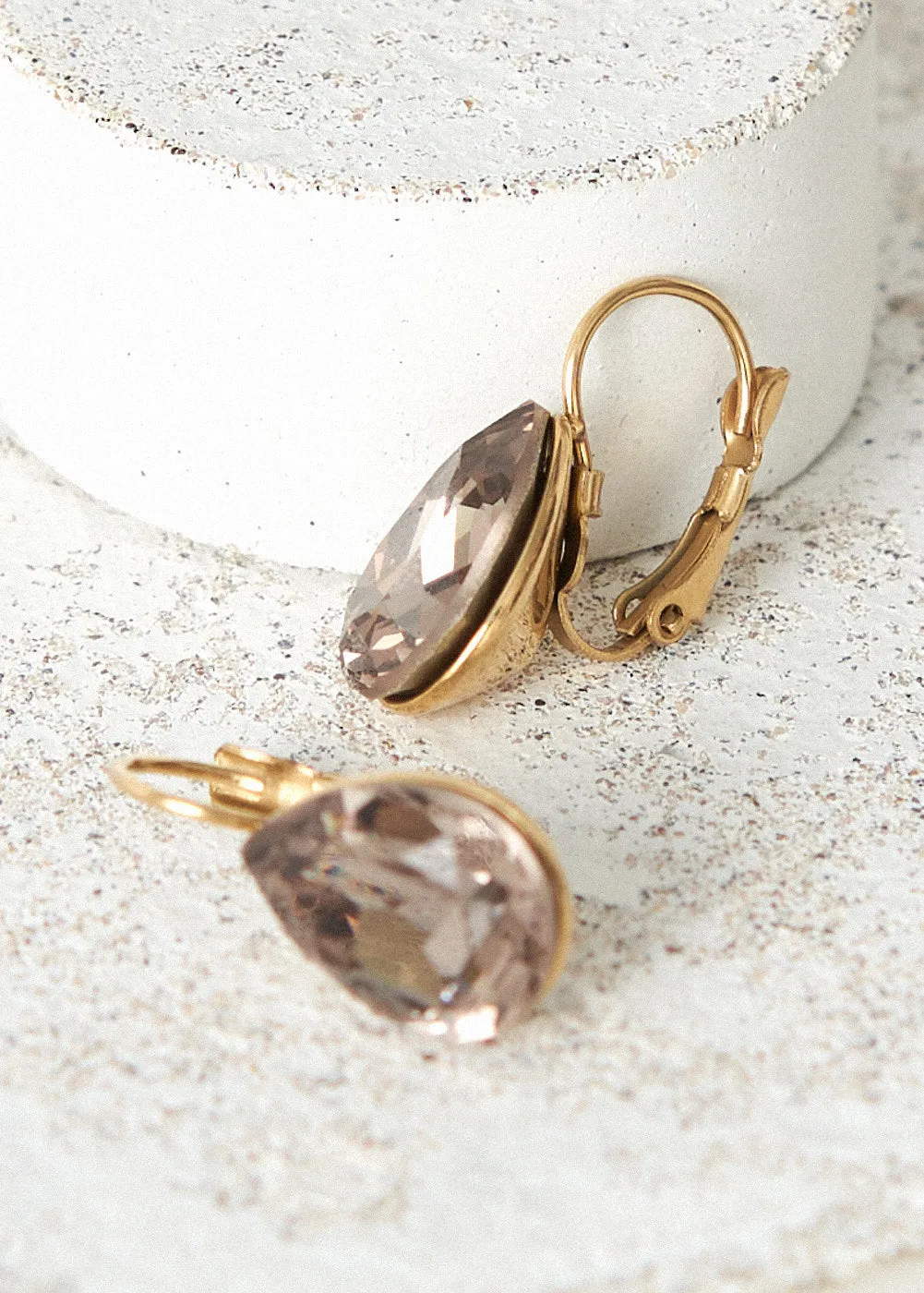 FRANKIE GOLD GILDED CRYSTAL EARRING - TAUPE