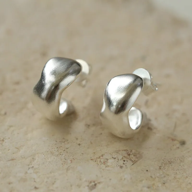 S925 Silver C-shaped Frosted Earrings