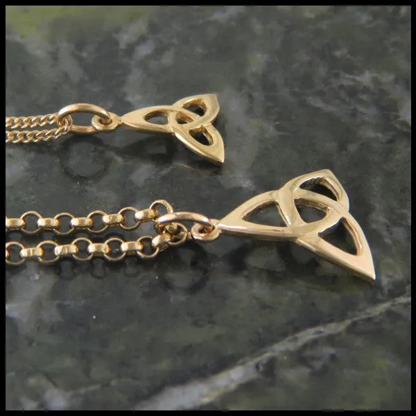 Triquetra Pendant in Gold